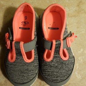 Toddler shoes